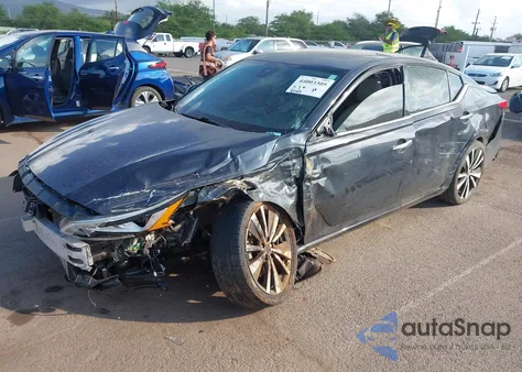 2020 Nissan Altima Platinum z USA, uszkodzony, nr VIN 1N4AL4FV5LC185533